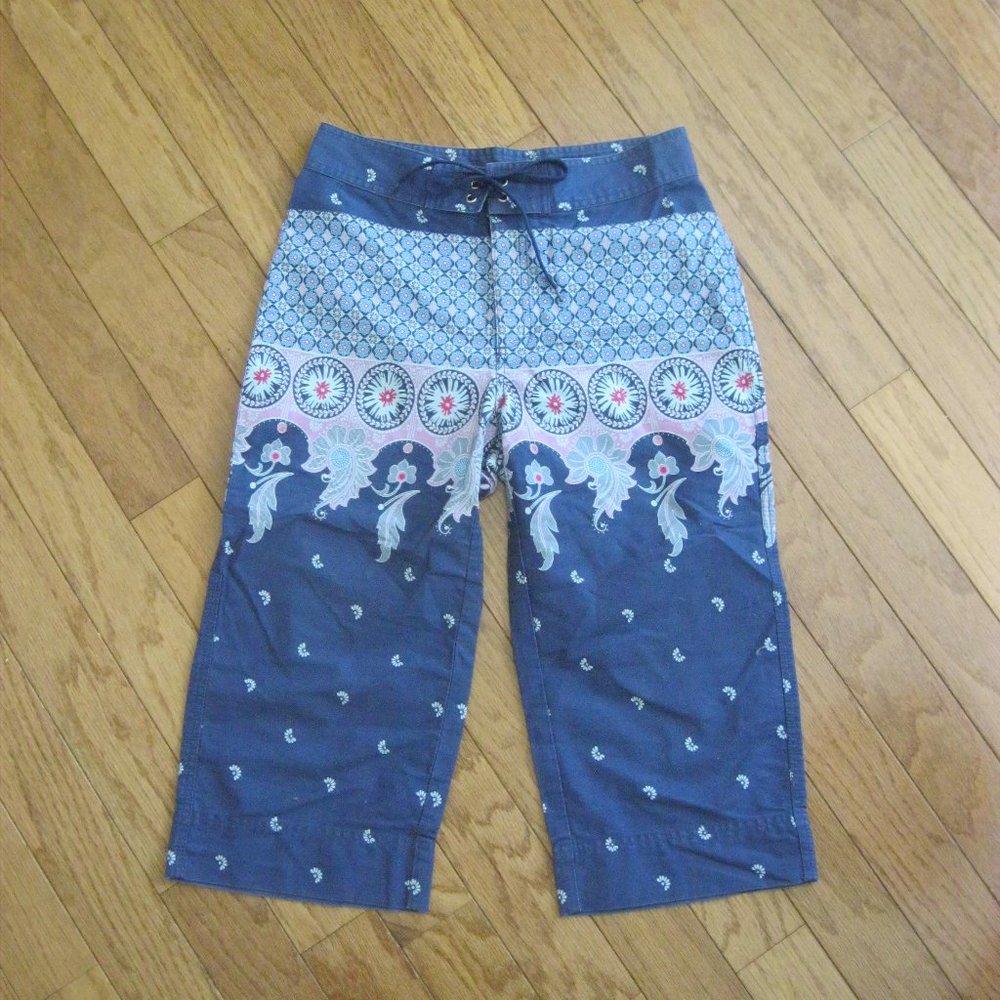 Vintage Old Navy Printed Capri Pants